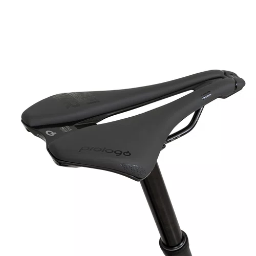 BICICLETA CALOI CARBON FS RACING DEORE DI2 BRANCA 2026