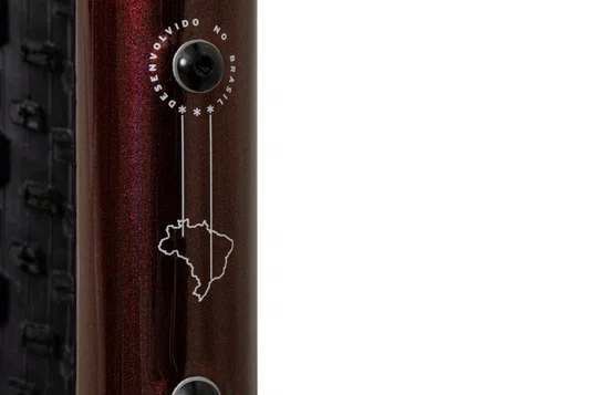 BICICLETA CALOI CARBON HT SPORT DEORE VERMELHA 2026