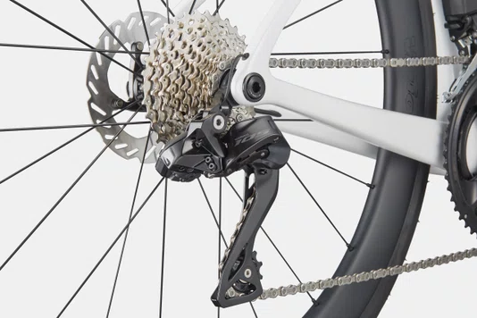 BICICLETA CANNONDALE SUPERSIX EVO 5 G5 105 DI2 BRANCA 2026