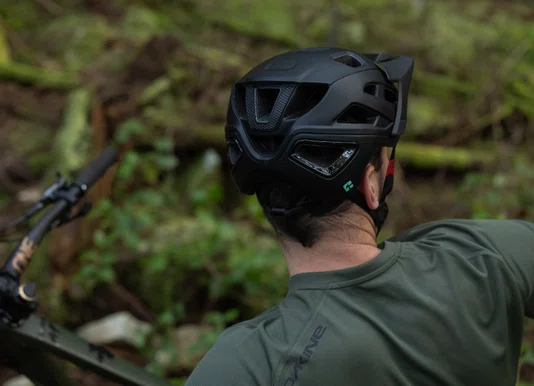 CAPACETE LAZER MTB JACKAL TAM G KINETICORE PRETO FOSCO