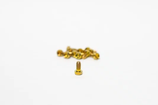 Parafuso Titânio Trava de Guidão Fox M5 X13X0,8 - Dourado