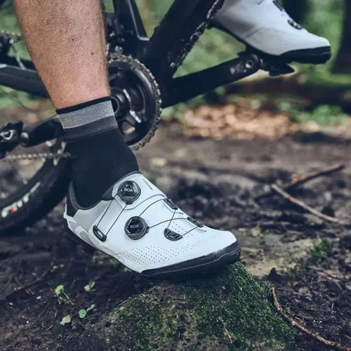 SAPATILHA SHIMANO MTB SH-XC702 CARBONO BRANCO